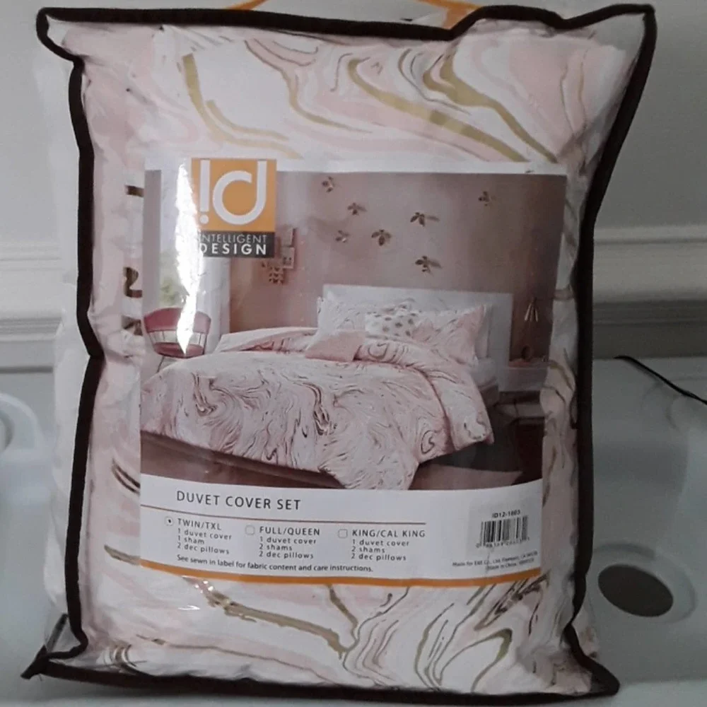 NEW Intelligent Design REBECCA Duvet Cover 4 Piece Set Twin/TwinXL